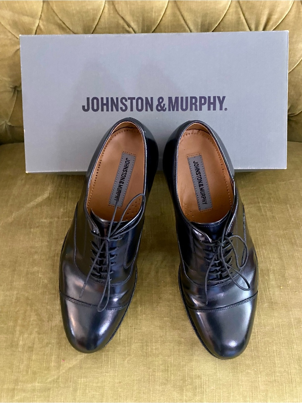 Johnston & Murphy Men’s Black Leather Melton Cap-Toe Lace up Oxford